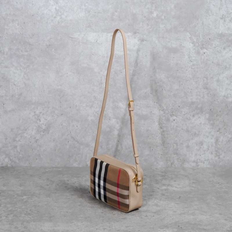 Harga Tas Burberry Original Harga Terbaik Desember 2024