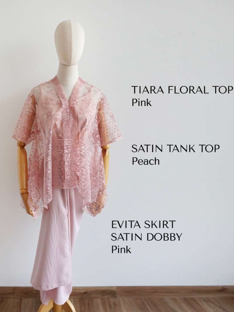 Promo Benangsari Tiara Floral Top Kebaya Kartini Lace Tile Tulle