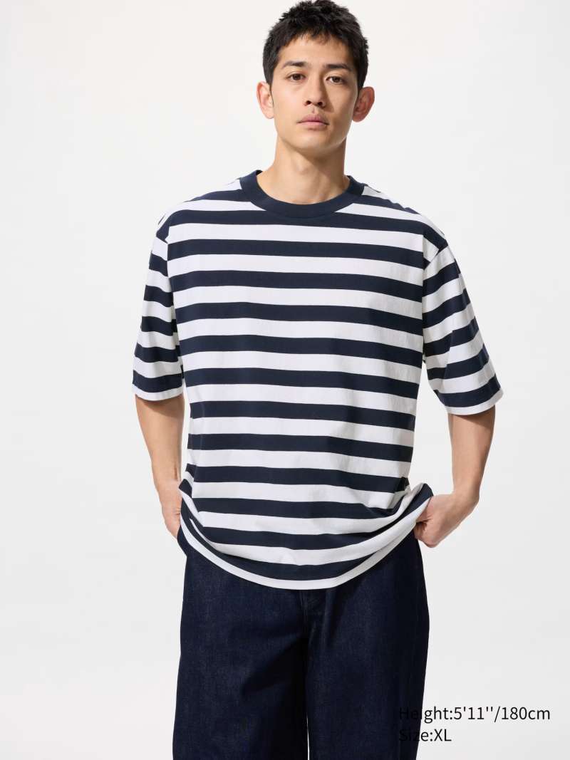UNIQLO T-Shirt Kaos Oversize Pria Motif Garis navy