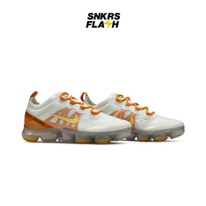 nike air vapormax 2019 white orange peel