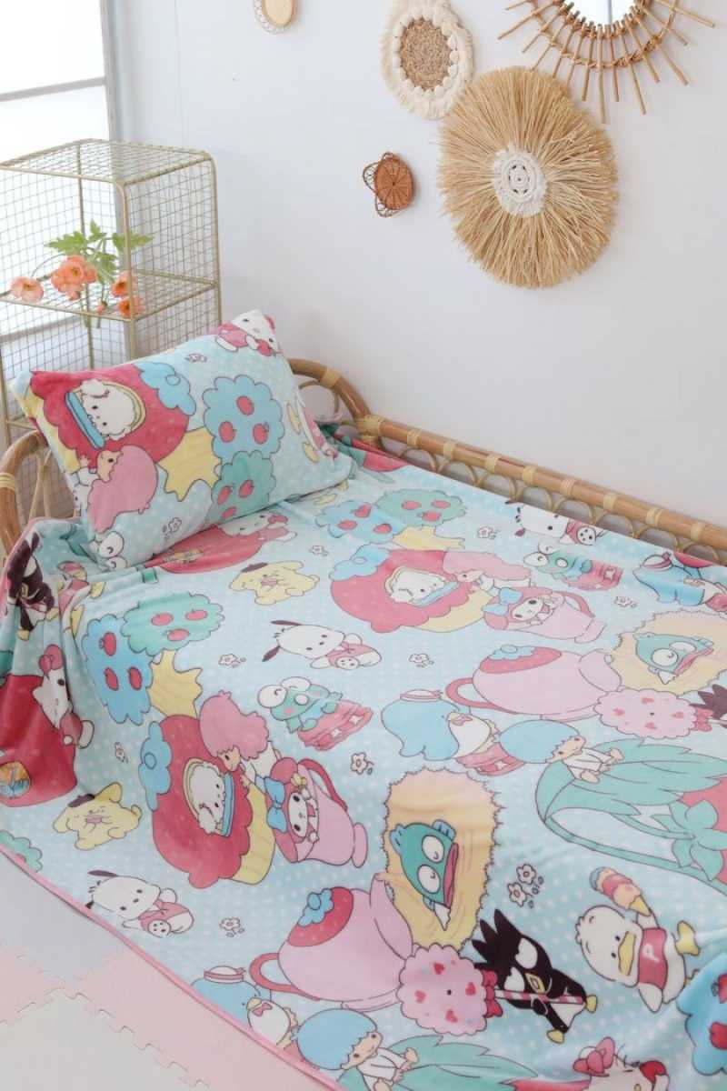 Jual SELIMUT BLANKET SANRIO MELODY CINNAMOROLL HELLO KITTY KUROMI