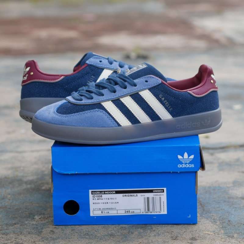 Sepatu top gazelle indoor