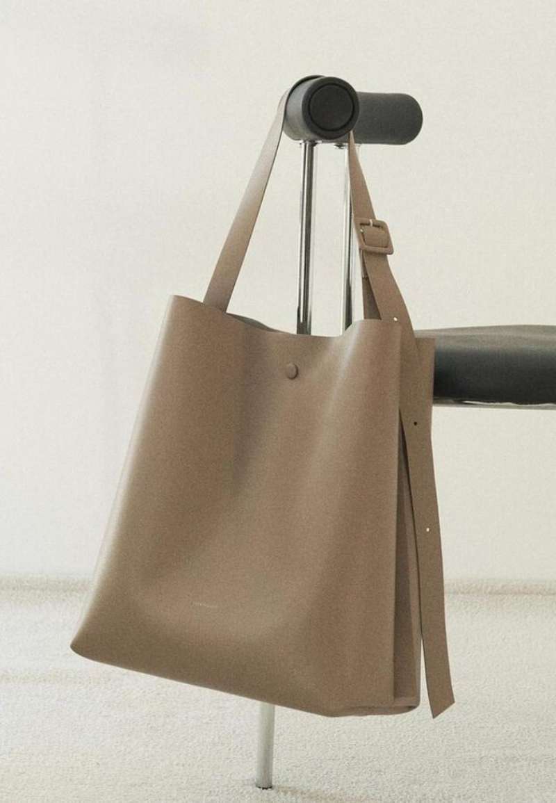 【LECC PROJECT】R.ARC BUCKET BAG M_3colors 451333518_10.jpg