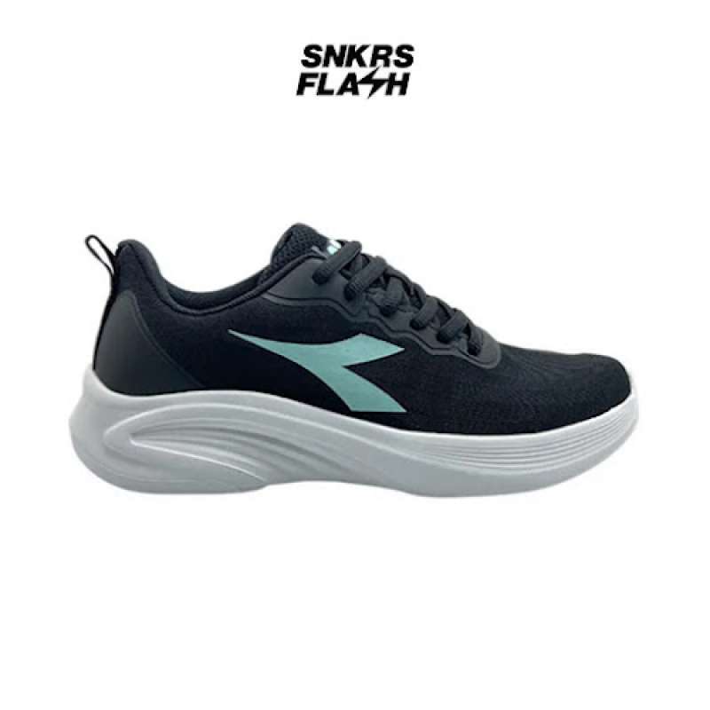 Sepatu Lari Wanita DIADORA Nafra Black X25F0610B