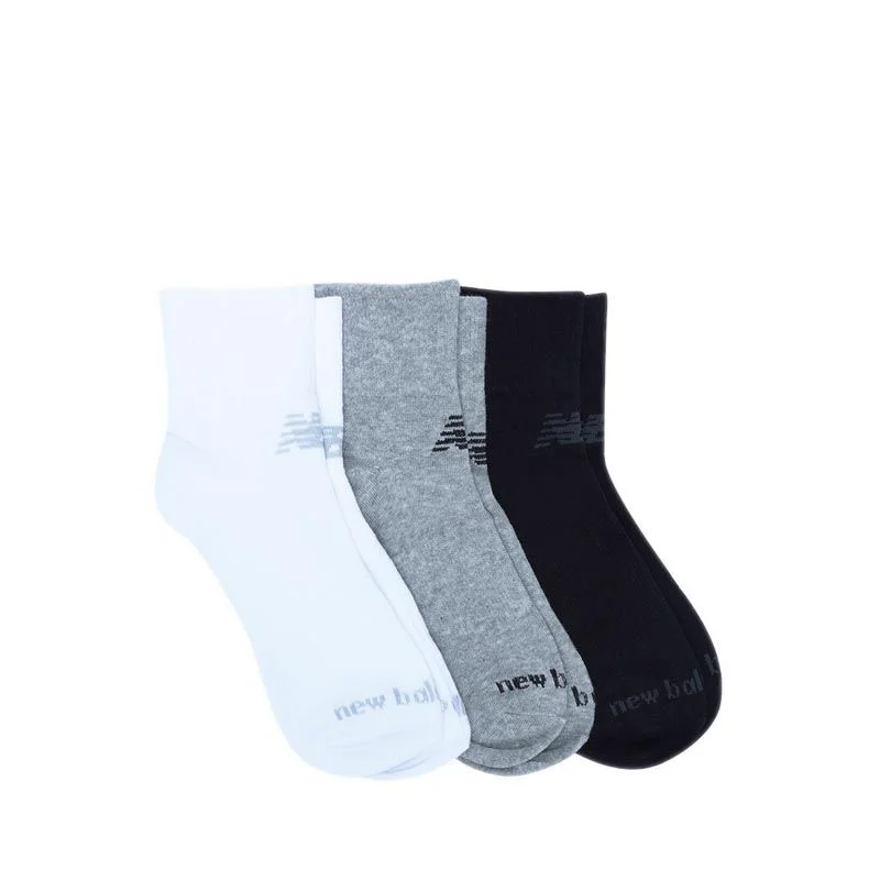 Kaos kaki cheap new balance