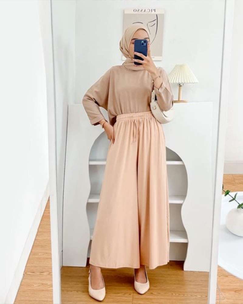 Sofia Gadget bilan porno tomosha qiling