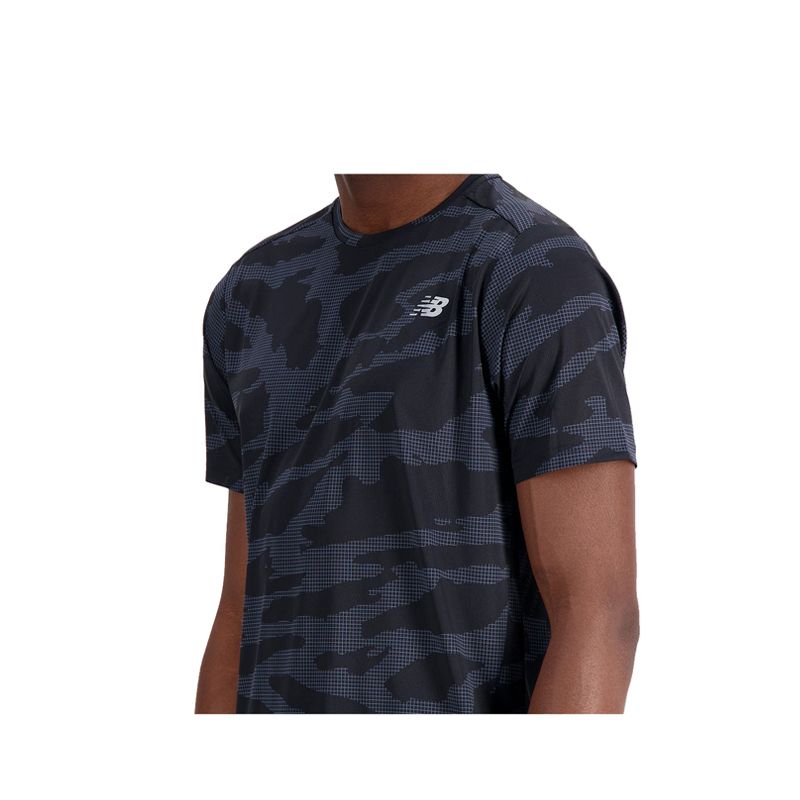 Jual New Balance Men Running Printed Accelerate Short Sleeve Kaos Lari