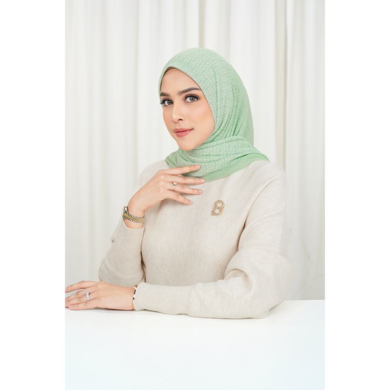 tapis pleated shawl buttonscarves