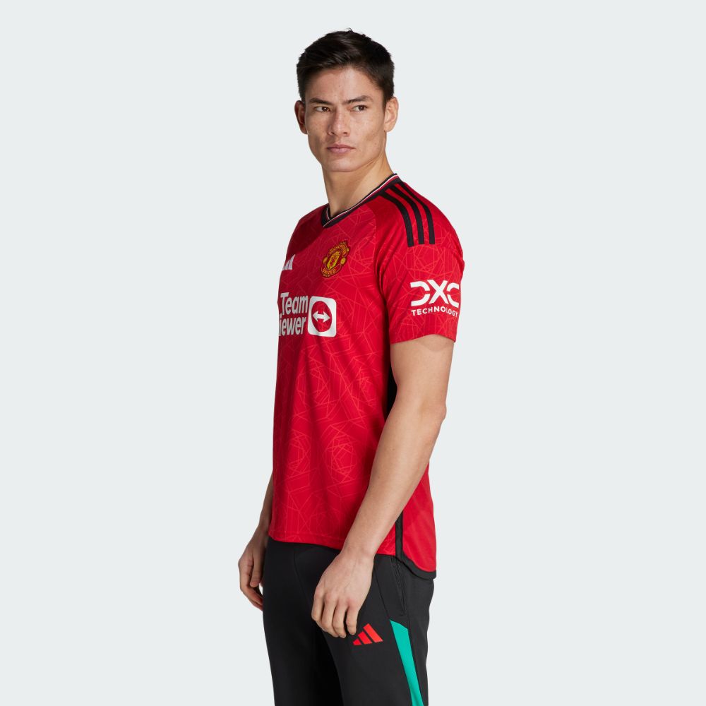 Jersey Manchester United Original Model Terbaru Maret 2024