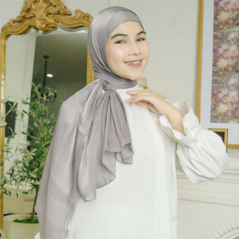 Xotinimning dugonasini sikishim videosi