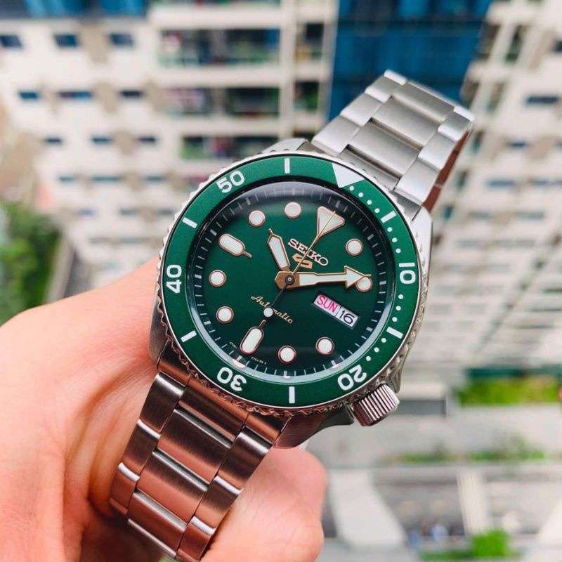 Seiko 5 sports hulk on sale