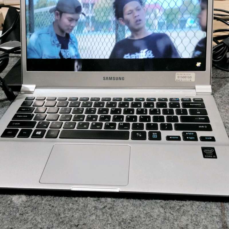 Jual Samsung Slim Laptop 900x - Core I7 5th 8/128 Di Seller Adara Cell ...