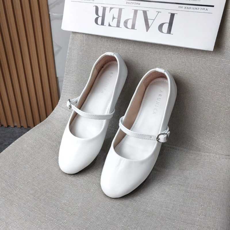 Harga flat shoes di payless store