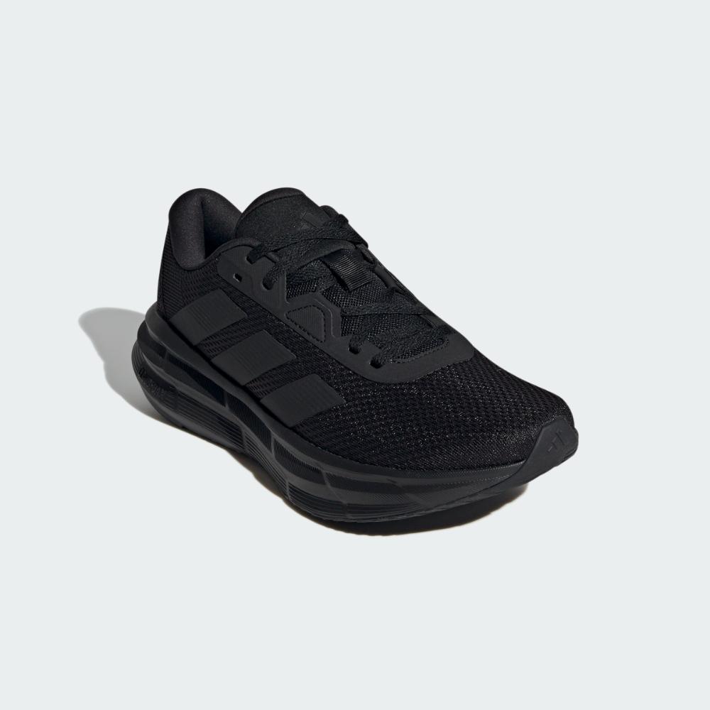 Sepatu running adidas terbaru online