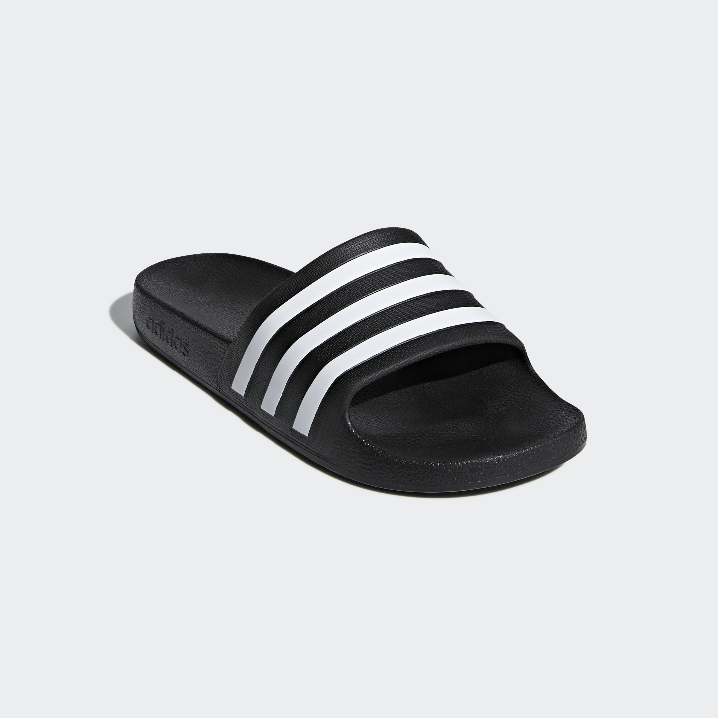Jual adidas slip on on sale