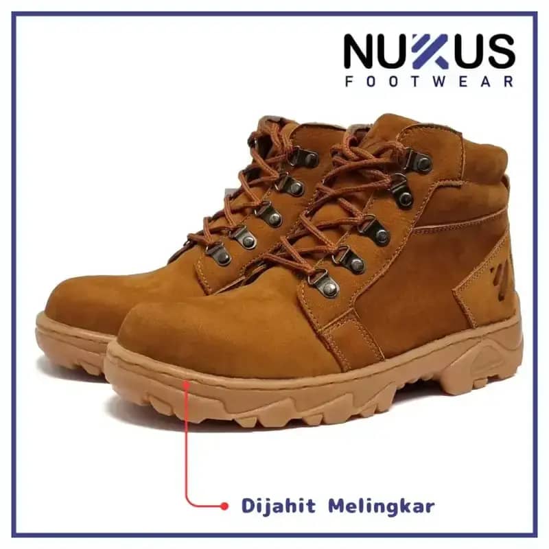 Nukus Sepatu Safety Boots Pria Kulit Nobuk Asli Coklat Tan SB 04NT