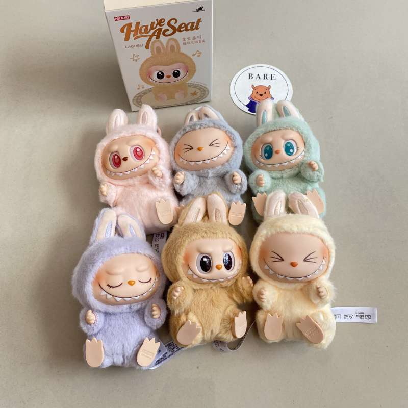 LABUBU THE MONSTERS Have a 着せろ Seat ぬいぐるみ