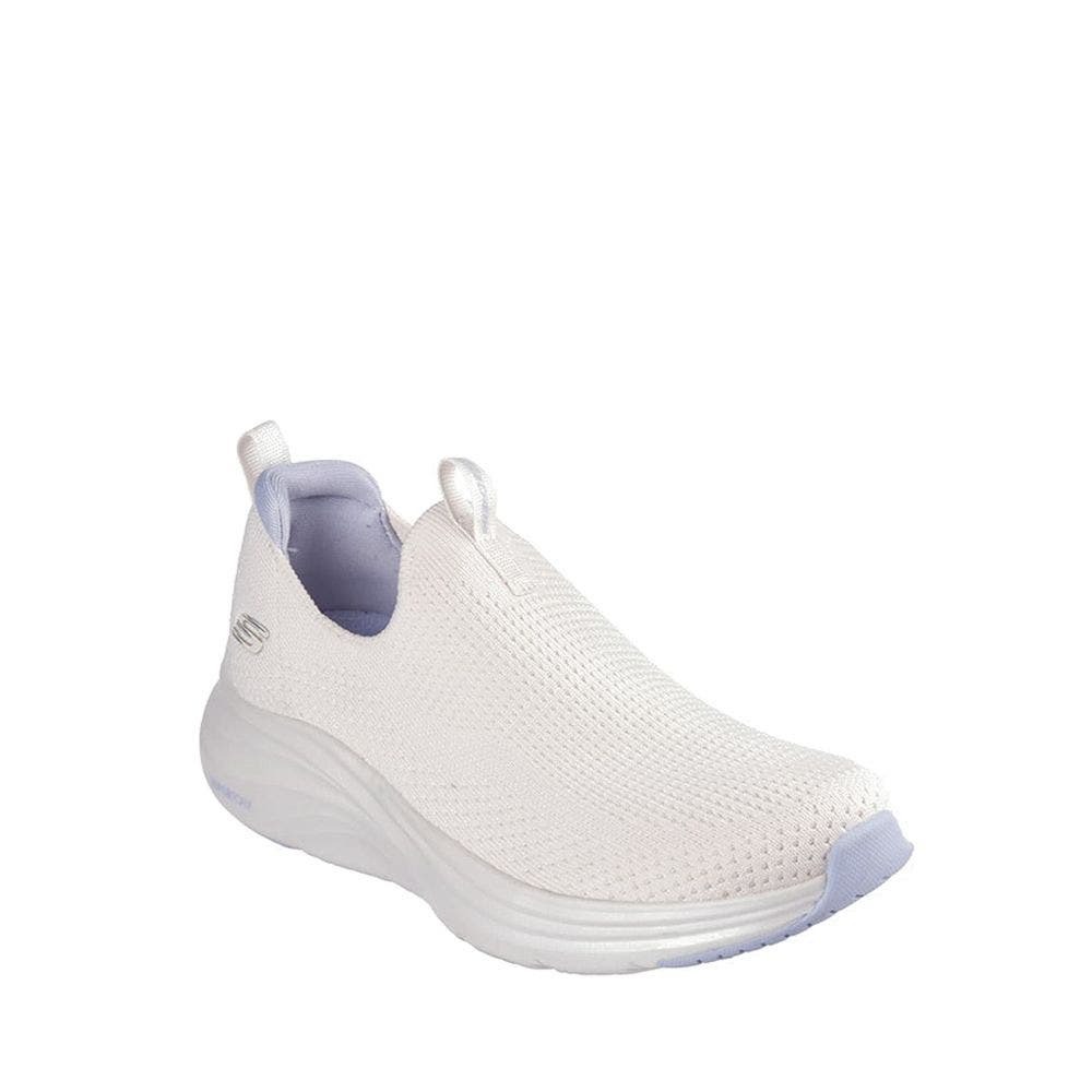 skechers classic fit with air cooled memory foam