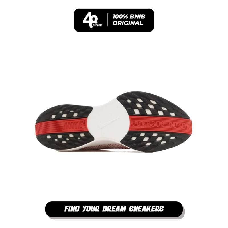 Sepatu Sneakers Pria Nike P E G A S U S Plus White Foot District  (FQ7262-003) Original