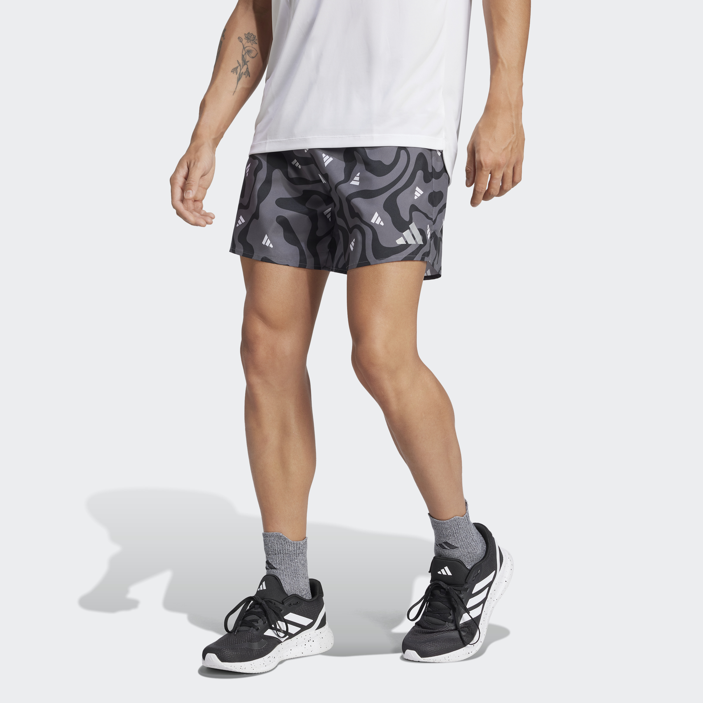 adidas Men Running Shorts Run It Brand Love Celana Lari Pendek Pria inch  [JD2336]