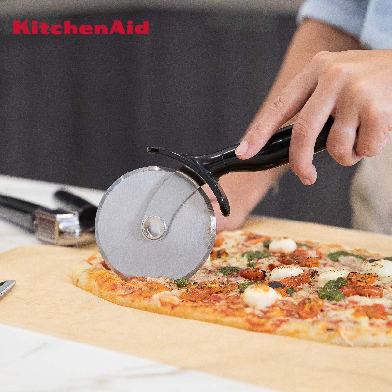 Promo Kitchenaid Pizza Wheel Black Wm - Kes113ohobw / Alat Pemotong ...