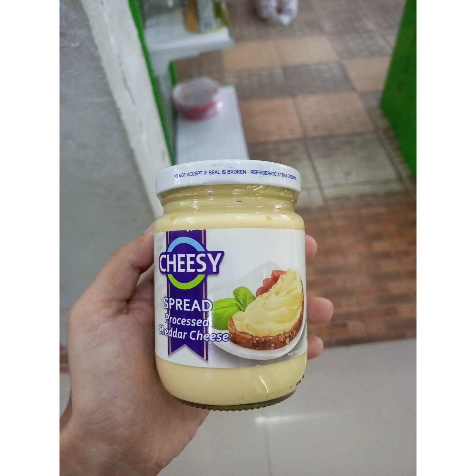 Jual Cheesy Spread Processed Cheddar Cheese 240g / 240 gram Selai Roti