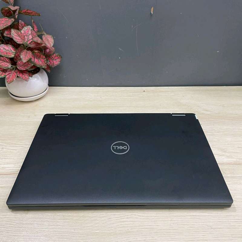 Dell Latitude 7390 | 13 Pouces | Core I7 8ème VPro | 8 Go RAM DDR4 | 256 Go SSD Nvme | Store