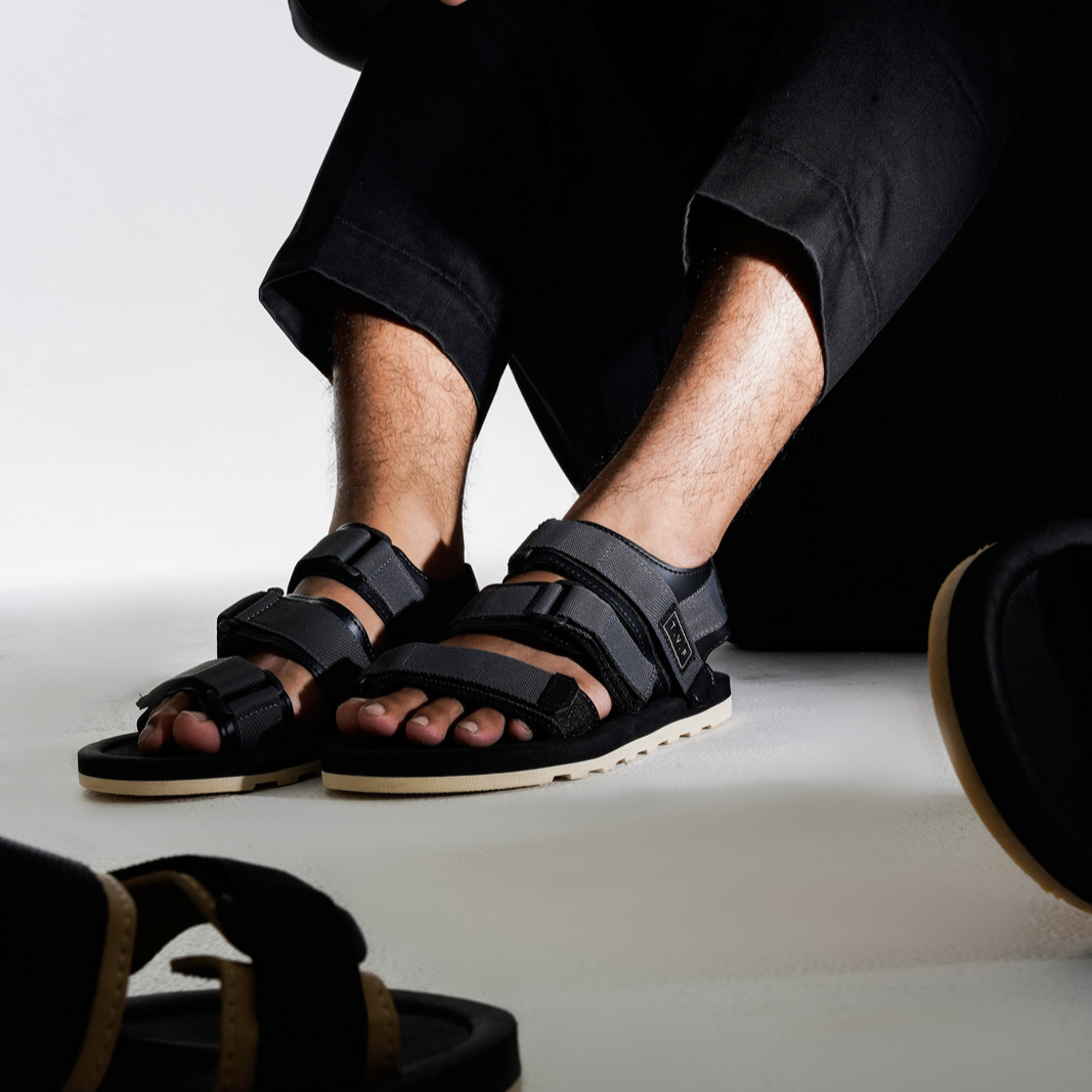 Promo TVF Footwear Sandals Rainier White Black Grey 38