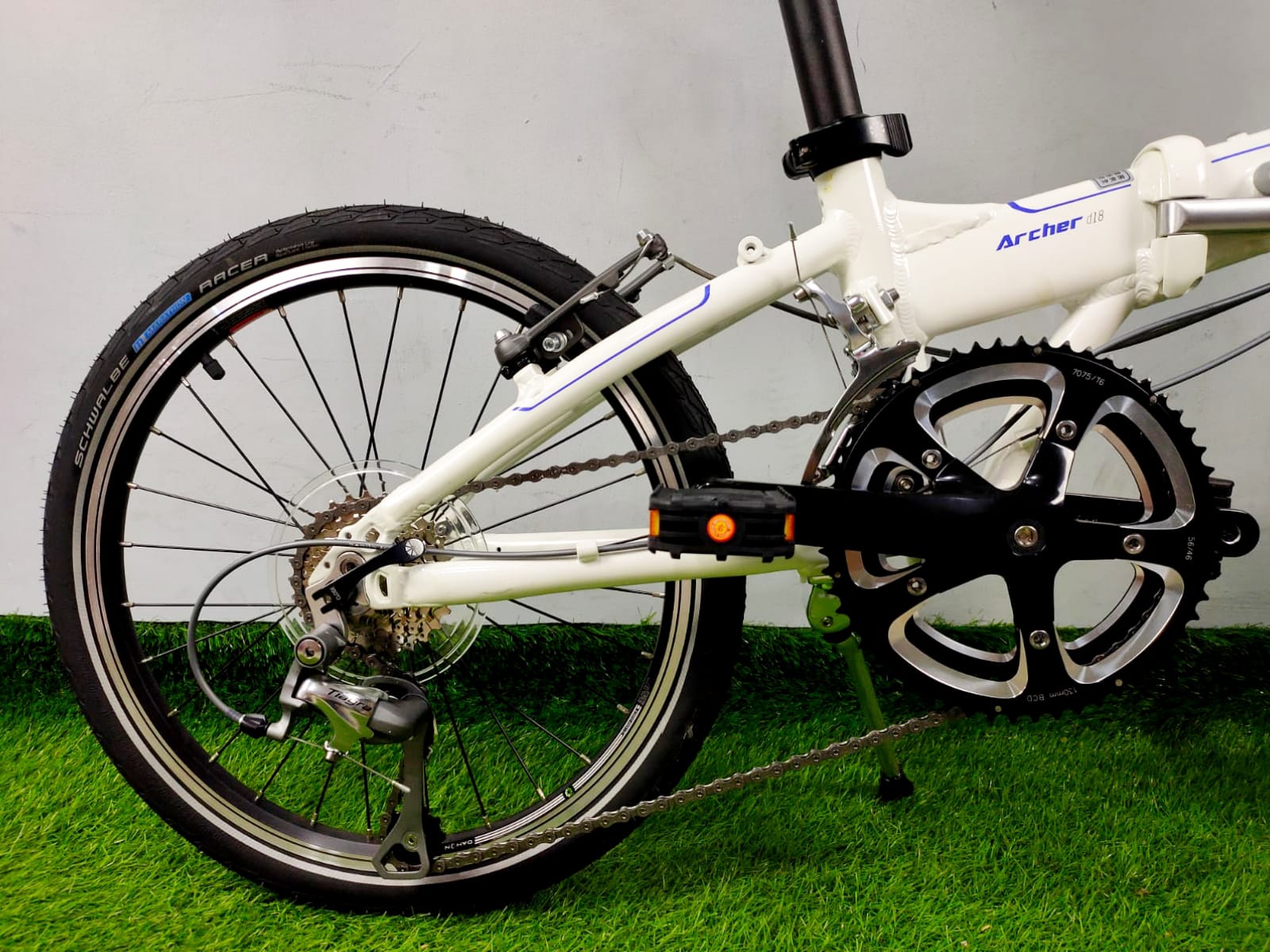 Dahon vitesse d18 hotsell