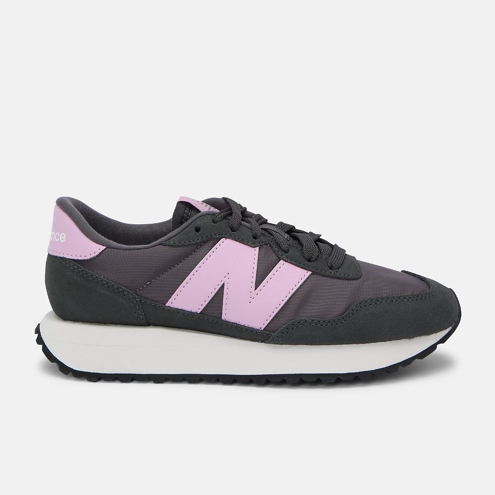 Jual Sepatu New Balance Women Hitam 40 Original Model Terlengkap Harga Murah November 2024