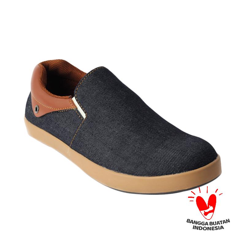 Catenzo Slip on Floki Dark Blue Sepatu Pria