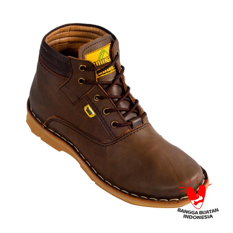 Country Boots Manly Iron Sepatu Pria - Brown