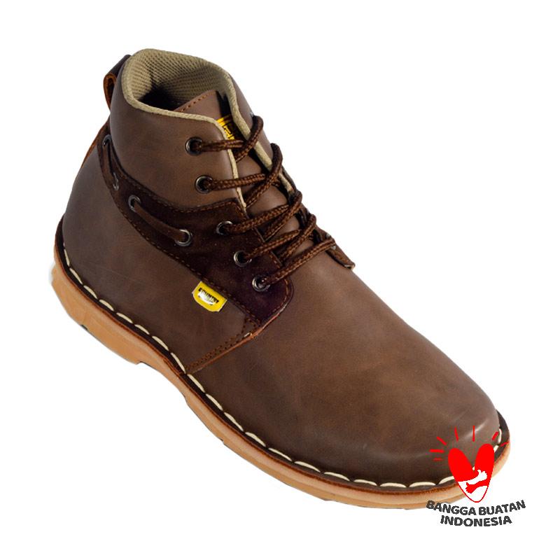 Country Boots Manly Kansas Sepatu Pria - Brown
