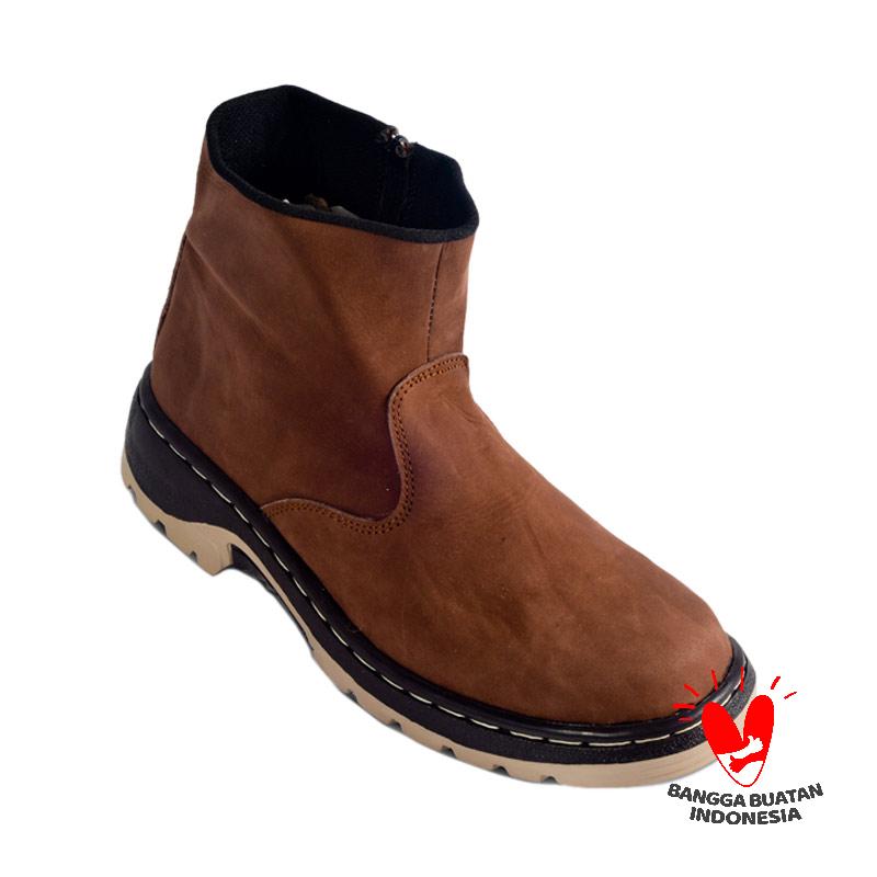 Country Boots Safety Bow Sepatu Pria - Brown