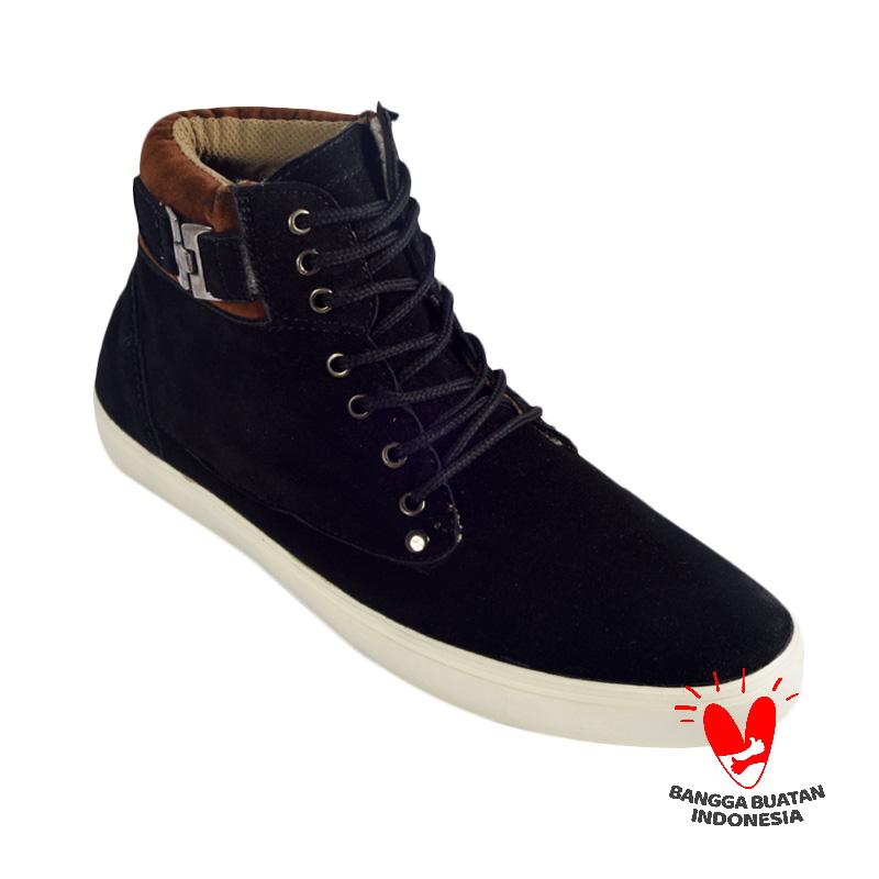 Country Boots Sneakers Arrow Sepatu Pria - Black