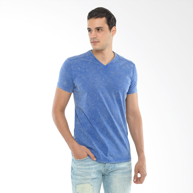 CVNL Classic Slimfit V Neck Biru T-shirt Kaos Pria Extra diskon 7% setiap hari Extra diskon 5% setiap hari Citibank – lebih hemat 10%