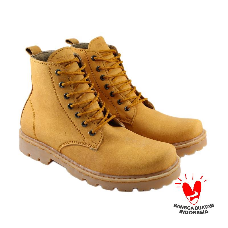 Rekomendasi Seller - Dondhicero Clasic Sepatu Boots Pria - Tan