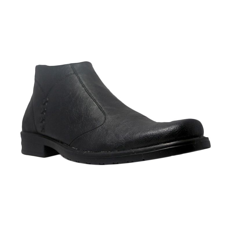 D-Island Office Slip On Loafers Leather Black Sepatu Pria