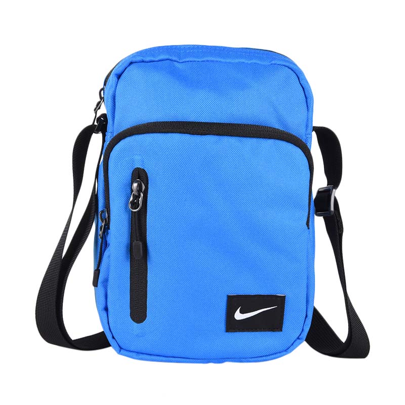 Nike core cheap small items ii