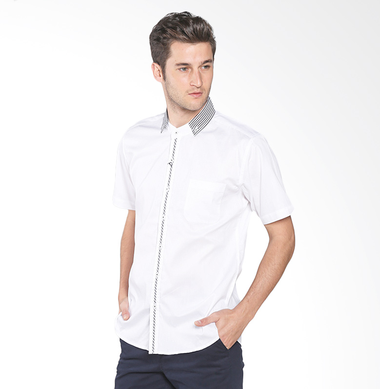 Red Cliff Smart Casual ZB1826JF Shirt - White Extra diskon 7% setiap hari Extra diskon 5% setiap hari Citibank – lebih hemat 10%
