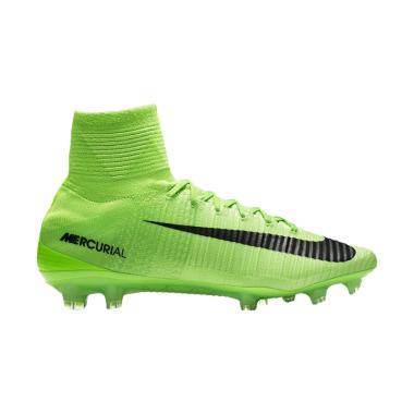 NIKE Mercurial Superfly V FG Radiat ... pakbola Pria - Hijau Muda