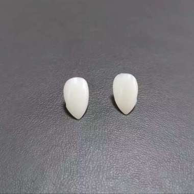 Gigi Vampir untuk Cosplay Halloween Gigi Taring