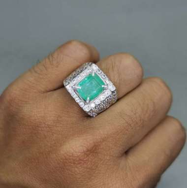 Batu Cincin Hijau Emerald Zamrud Kolombia Bersertifikat Perak