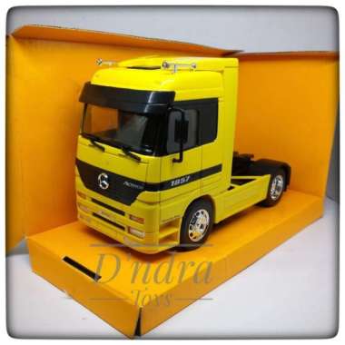 Diecast Welly Miniatur Mobil Truk Mercedes-Benz Actros