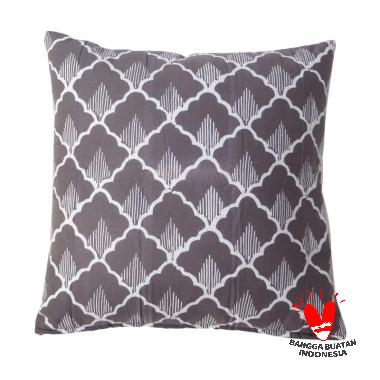 Stiletto In Style Batik Sarung Bantal - Abu Abu