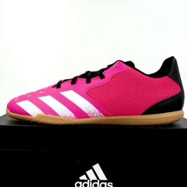 sepatu adidas predator pink