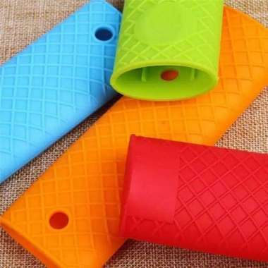 gagang cempal silikon anti panas wajan/panci/frypan Multicolor