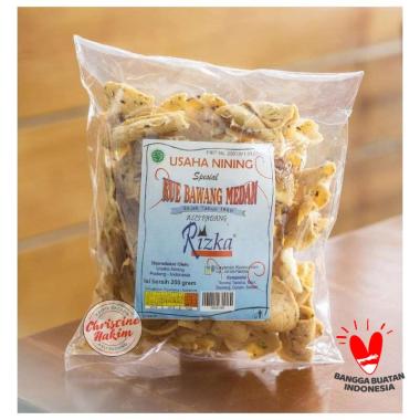 Kue Bawang Medan Rizka