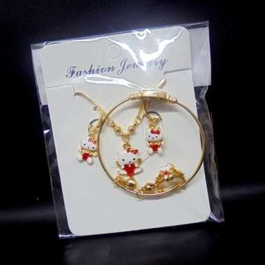 Kalung set untuk anak perempuan