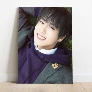 Poster Han Jisung Stray Kids dan Jisung NCT Rapper KPOK Korean Pop Music Wallpaper Kado Hadiah